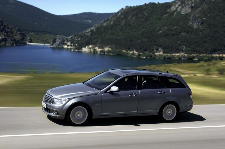  Mercedes-Benz C-Class Estate 2008 года  (фото 25 из 28)